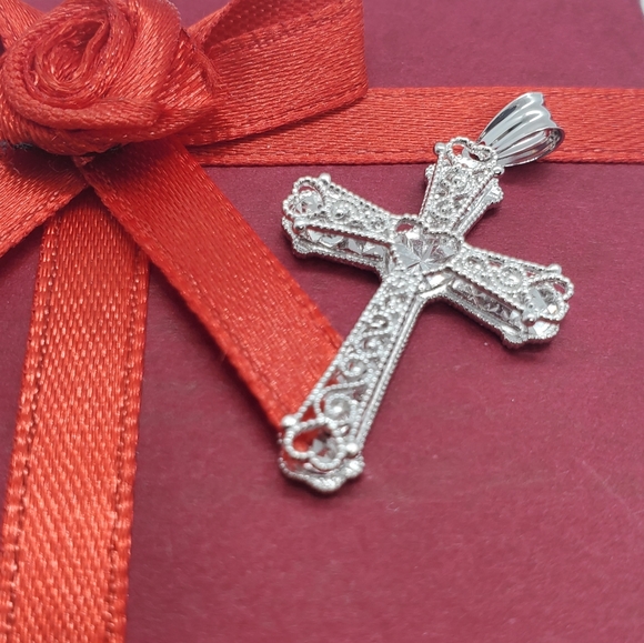 Sterling Silver 925 Rhodium Plated Heart Center Cross Pendant - Picture 4 of 7